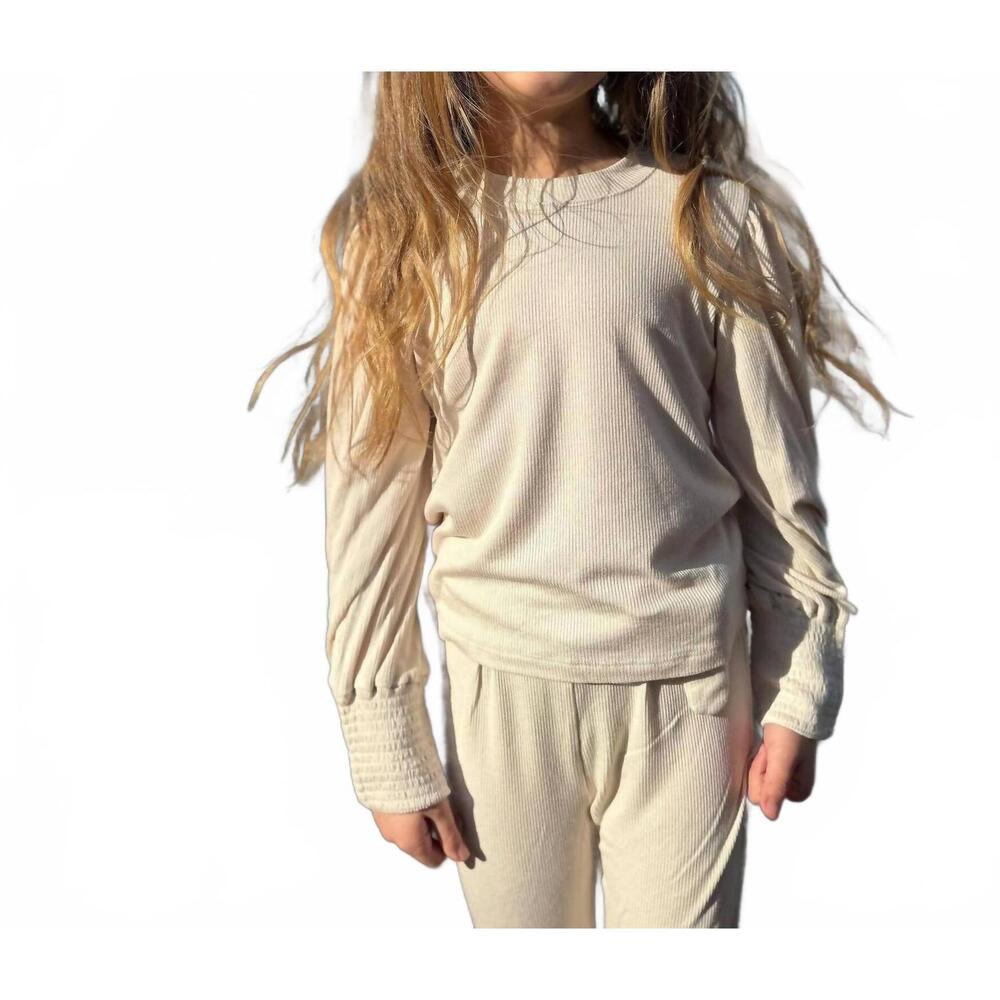 NEW VIGNETTE jessa t-shirt and betty pants set in oatmeal